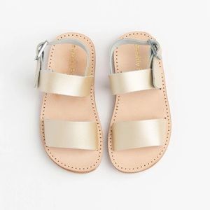 Brand new freshly picked platinum shoe